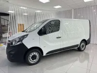 Usado Opel Vivaro Selective 120 CV (88 kW) 2018 Blanco Monovolumen