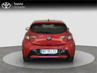 Usado Toyota Corolla Active 122 CV (89 kW) 2021 Rojo Monovolumen