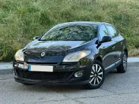 Usado Renault Mégane GrandTour Dynamique 115 CV (84 kW) 2013 Negro Familiar