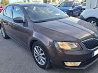 Usado Skoda Octavia Active 105 CV (77 kW) 2014 Marrón Utilitario