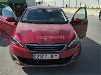 Usado Peugeot 308 Active 120 CV (88 kW) 2016 Rojo Berlina