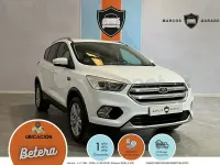 Usado Ford Kuga Trend 120 CV (88 kW) 2020 Blanco SUV