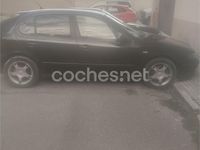 Usado Seat Leon Stella 110 CV (80 kW) 2003 Negro Utilitario
