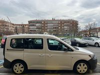 Usado VW Caddy 122 CV (89 kW) 2021 Blanco Monovolumen