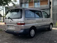 Usado Hyundai H-1 140 CV (102 kW) 2008 Gris / plata Monovolumen