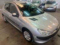 Usado Peugeot 206 70 CV (51 kW) 2004 Gris / plata Berlina