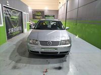 Usado VW Bora Highline 115 CV (84 kW) 1999 Gris / plata Berlina