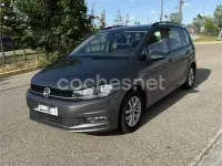Usado VW Touran Business 115 CV (84 kW) 2017 Gris / plata Monovolumen