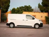 Usado Opel Vivaro 120 CV (88 kW) 2020 Blanco Monovolumen