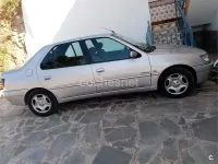 Usado Peugeot 306 90 CV (66 kW) 2000 Gris / plata Berlina