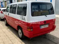 Usado VW Caravelle Trendline 102 CV (75 kW) 2013 Rojo Van