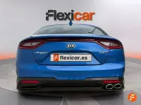 Usado Kia Stinger GT-Line 200 CV (147 kW) 2017 Azul Utilitario