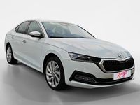 Usado Skoda Octavia Style 204 HP (150 kW) 2022 Branco Sedan