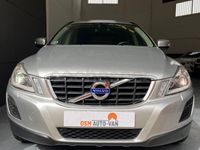 Usado Volvo XC60 Kinetic 136 CV (100 kW) 2013 Gris / plata SUV