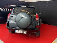 Usado Toyota RAV4 150 CV (110 kW) 2010 Verde SUV