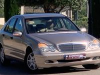 Usado Mercedes C220 Classic 143 CV (105 kW) 2003 Amarillo Berlina
