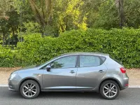 Usado Seat Ibiza I-Tech 105 CV (77 kW) 2014 Gris / plata Berlina