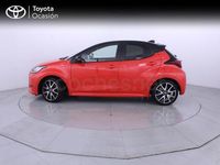 Usado Toyota Yaris Hybrid Style 116 CV (85 kW) 2022 Rojo Berlina
