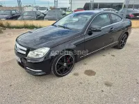 Usado Mercedes C220 170 CV (125 kW) 2012 Negro Coupe