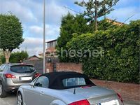 Usado Audi TT Roadster 225 CV (165 kW) 2000 Gris / plata Descapotable