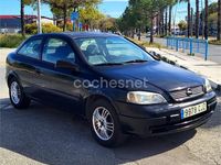 Usado Opel Astra Club 80 CV (58 kW) 2003 Negro Berlina