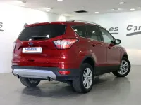 Usado Ford Kuga Titanium 120 CV (88 kW) 2017 Rojo SUV