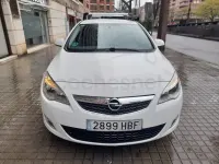 Usado Opel Astra Essentia 100 CV (73 kW) 2010 Blanco Berlina
