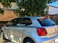Usado VW Polo Advance 90 CV (66 kW) 2014 Gris / plata Berlina