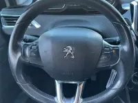 Usado Peugeot 2008 Style 100 CV (73 kW) 2019 Blanco SUV