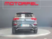 Usado VW T-Roc Advance 116 CV (85 kW) 2021 Gris SUV