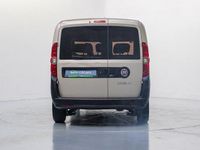 Usado Fiat Doblò Active 90 CV (66 kW) 2015 Amarillo Monovolumen