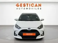 Usado Toyota Yaris Active 116 CV (85 kW) 2022 Blanco Utilitario