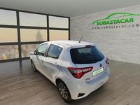 Usado Toyota Yaris Hybrid Active 100 CV (73 kW) 2019 Blanco