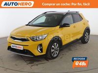 Usado Kia Stonic 120 CV (88 kW) 2022 Amarillo SUV