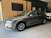 Usado Audi A3 Attraction 150 CV (110 kW) 2015 Gris / plata Berlina