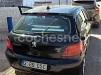 Usado Peugeot 307 110 CV (80 kW) 2005 Negro Berlina