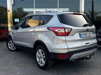 Usado Ford Kuga ST-Line 150 CV (110 kW) 2019 Gris / plata SUV