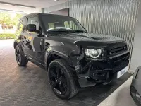 Usado Land Rover Defender 525 CV (386 kW) 2024 Negro SUV