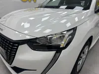 Usado Peugeot 208 Active 100 CV (73 kW) 2022 Blanco Utilitario