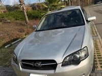 Usado Subaru Legacy 165 CV (121 kW) 2004 Gris / plata Berlina