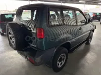Usado Nissan Terrano SE 100 CV (73 kW) 1995 Verde SUV