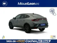 Usado Renault Arkana RS Line 140 CV (102 kW) 2022 Gris / plata SUV