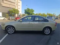 Usado Volvo S40 Summum 170 CV (125 kW) 2005 Beige Berlina