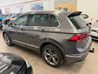 Usado VW Tiguan Sportline 240 CV (176 kW) 2017 Gris / plata SUV