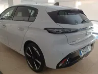 Nuevo Peugeot e-208 Allure 114 kW (156 CV) 2025 Blanco Utilitario