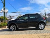 Käytetty Dacia Sandero Stepway 89 HP (65 kW) 2014 Musta