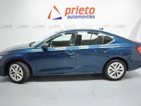 Usado Skoda Octavia Ambition 150 CV (110 kW) 2023 Azul Utilitario