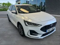 Usado Ford Focus ST-Line 125 CV (91 kW) 2022 Blanco Berlina