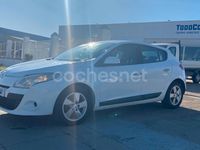 Usado Renault Mégane Dynamique 105 CV (77 kW) 2009 Blanco Berlina