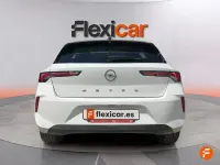 Begagnad Opel Astra Edition 110 HK (80 kW) 2023 Vit Halvkombi
